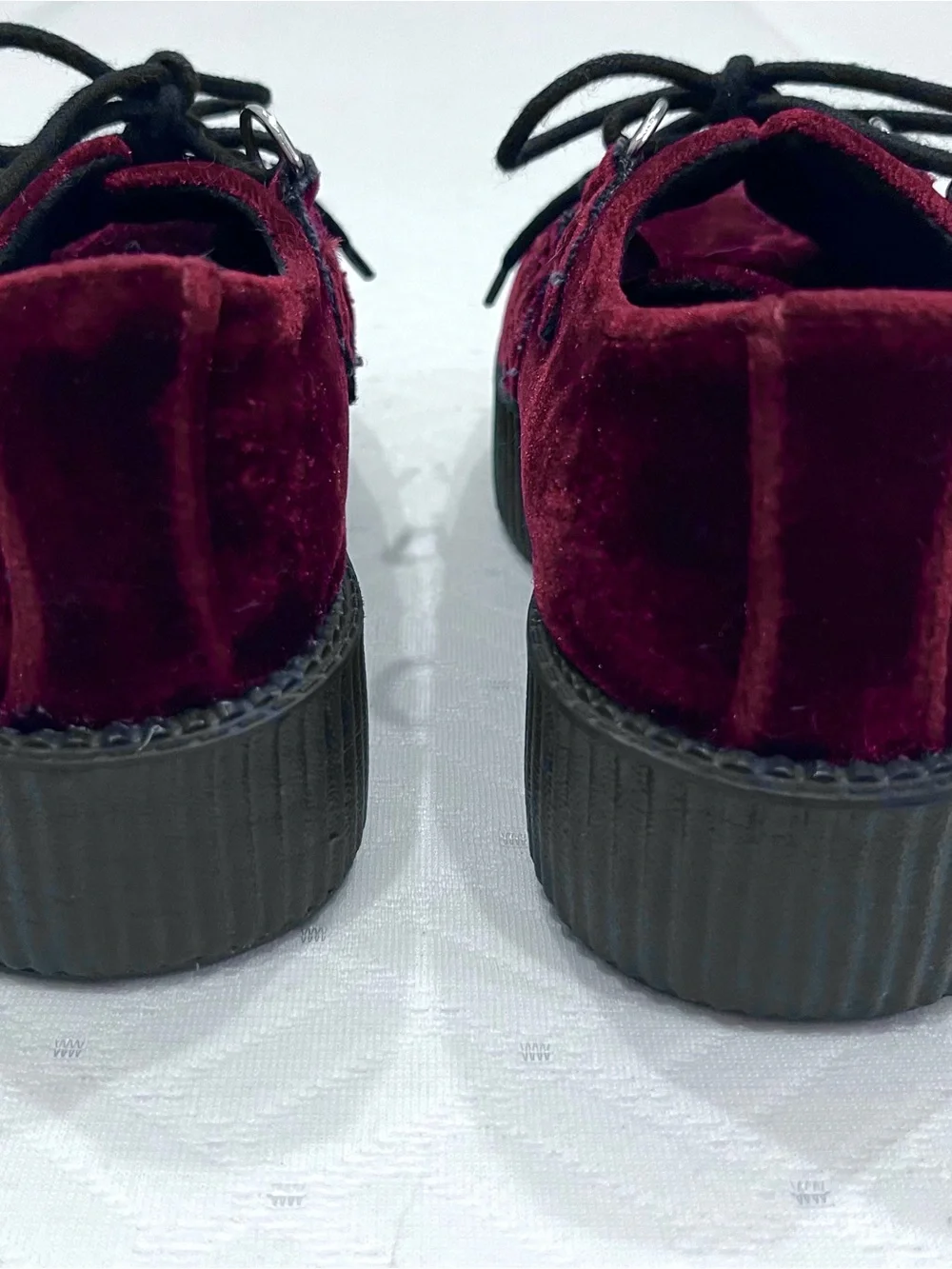 T.U.K. Velvet Creeper Shoes Burgundy Women Size 7 / Men Size 5 Unisex
